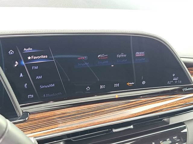 Used 2024 Cadillac Escalade ESV Premium Luxury w/ Performance Package AWD/4WD image 28