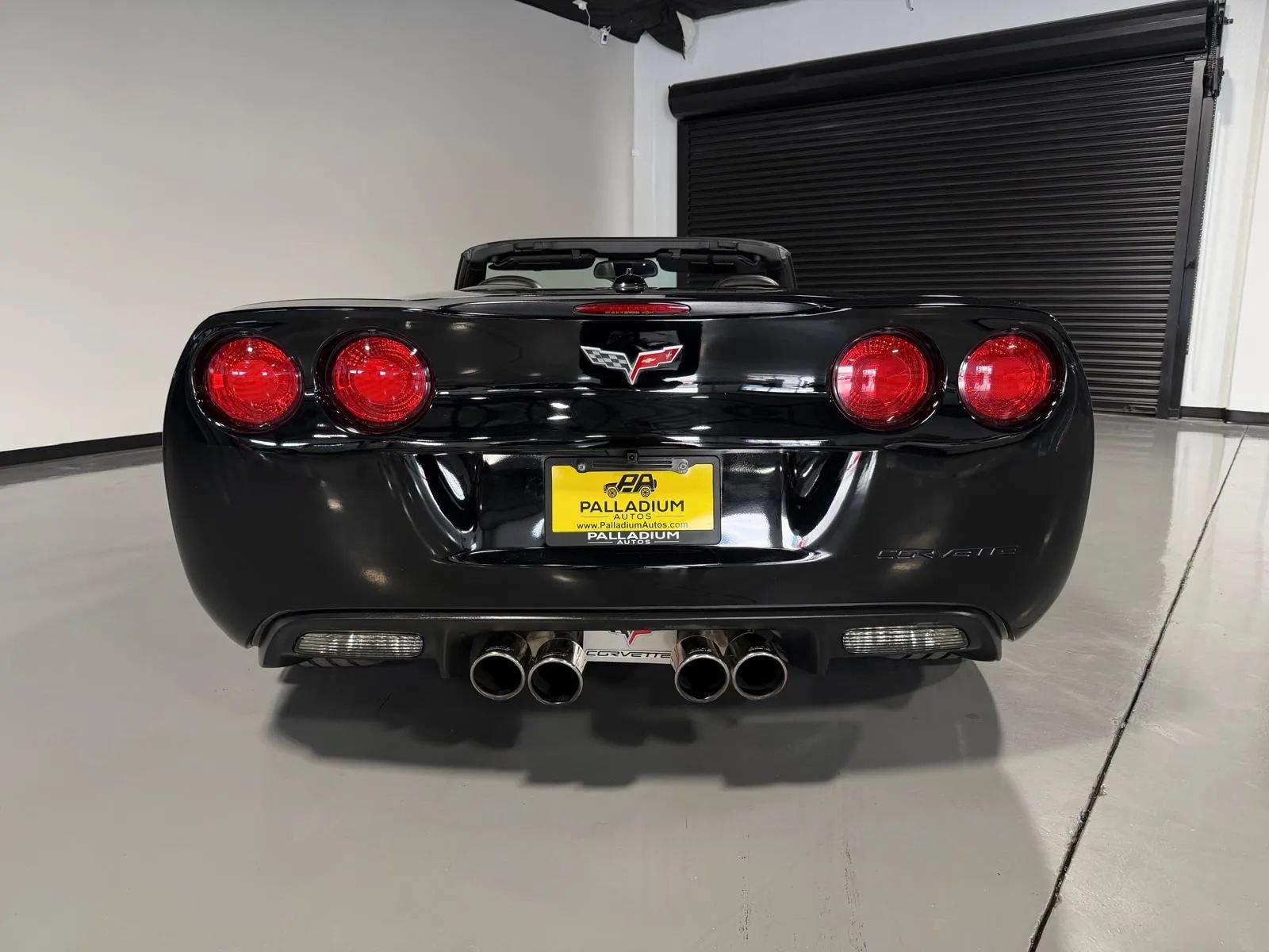 Used 2005 Chevrolet Corvette Convertible w/ Preferred Equipment Group RWD image 5