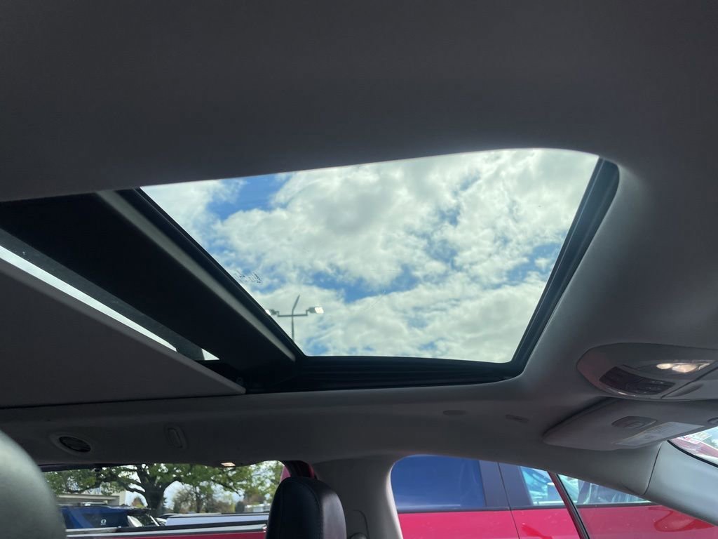 Used 2018 Chrysler Pacifica Limited w/ Advanced Safetytec Group image 9