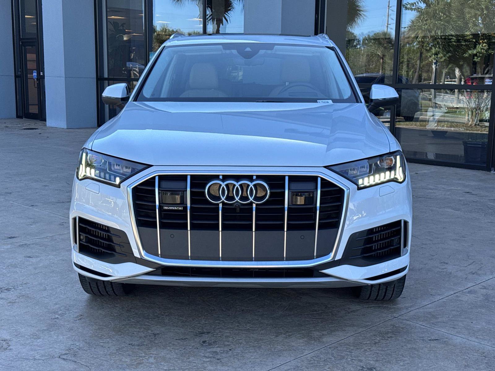 Used 2024 Audi Q7 3.0T Prestige AWD/4WD image 8