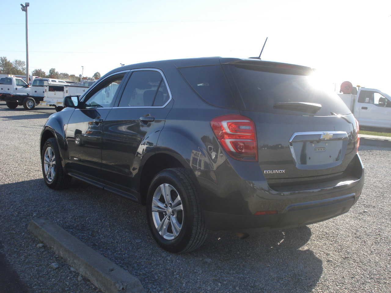 Used 2017 Chevrolet Equinox LS image 6