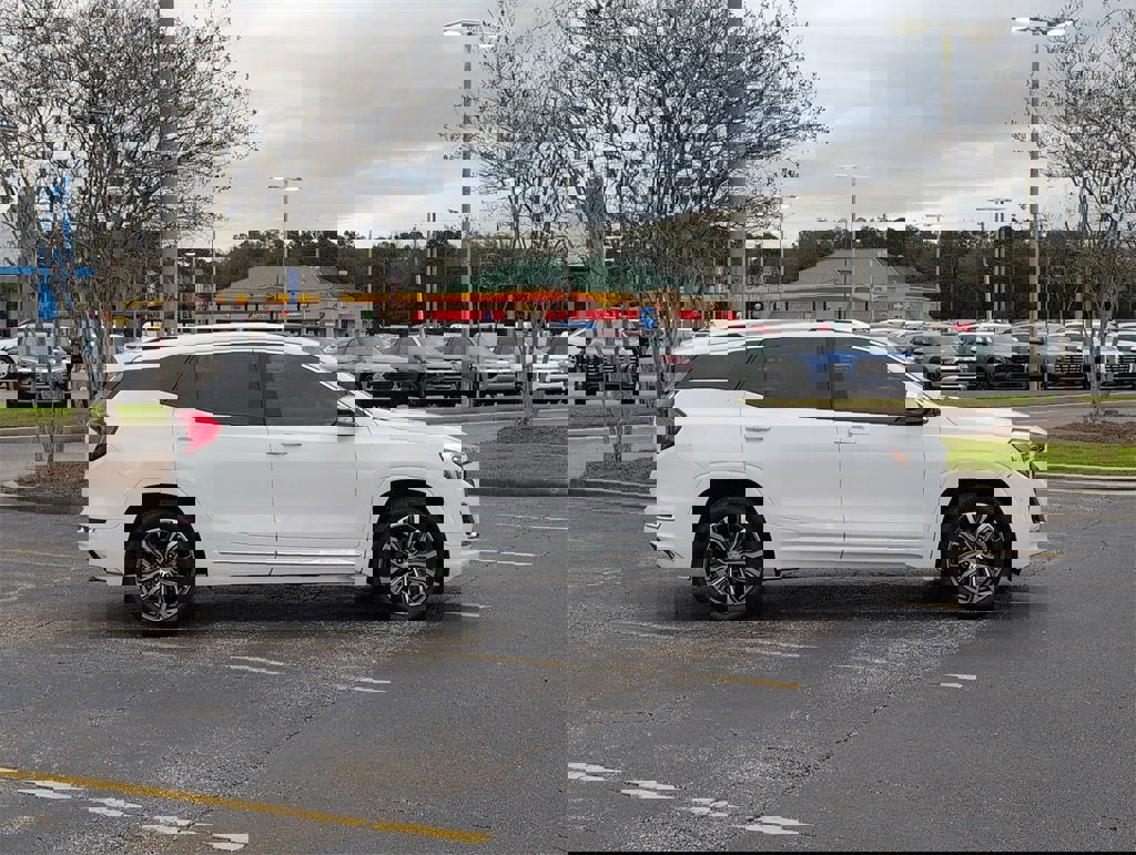 Used 2018 GMC Terrain Denali w/ Advanced Safety Package image 2