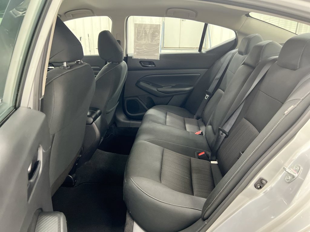 Used 2024 Nissan Altima 2.5 SV FWD image 22