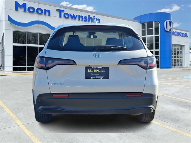Used 2025 Honda HR-V LX image 5