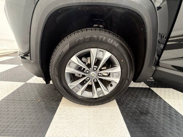 Used 2025 Chevrolet Equinox LT image 9