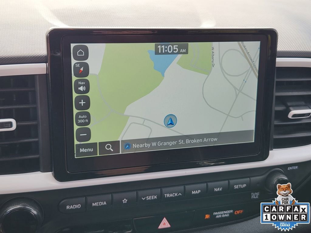 Used 2022 Hyundai Venue Limited w/ Cargo Package image 22