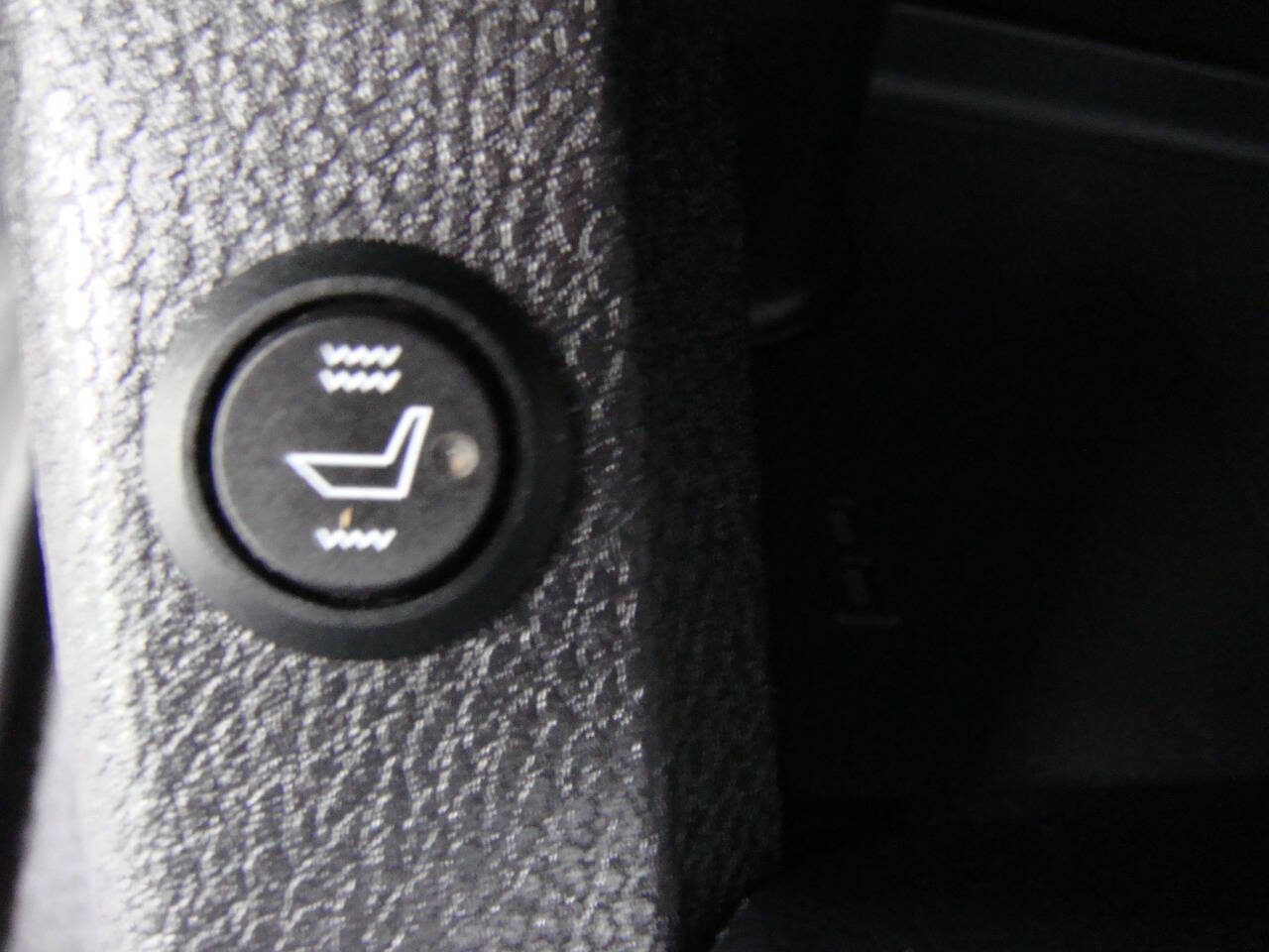 Used 2023 Toyota Tacoma TRD Sport AWD/4WD image 12