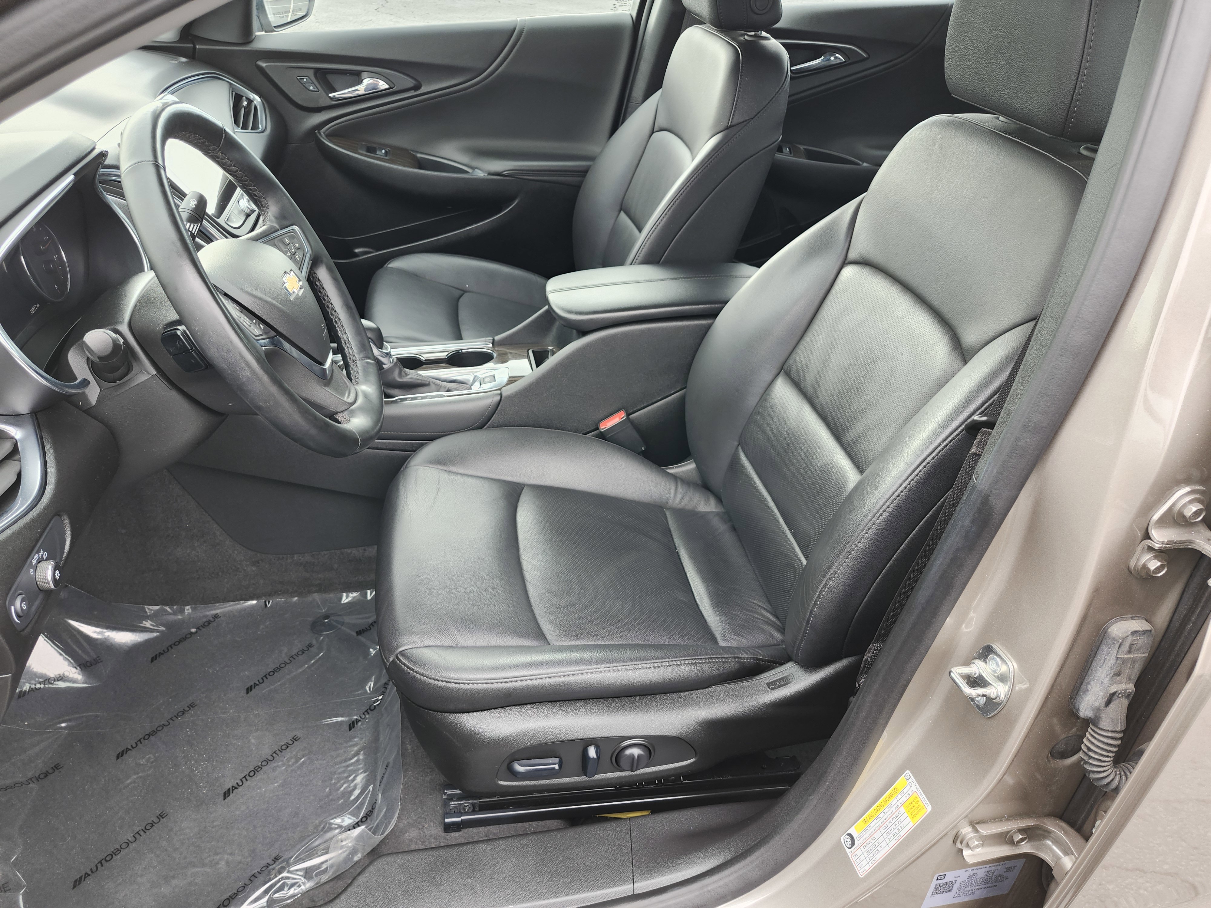 Used 2024 Chevrolet Malibu LT FWD image 23
