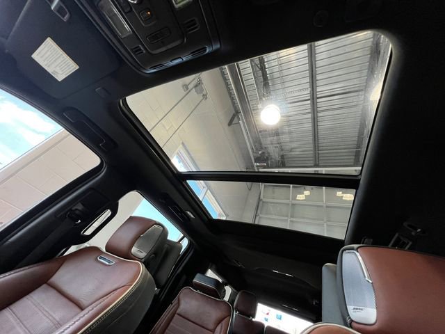 Used 2023 GMC Yukon XL Denali Ultimate AWD/4WD image 22