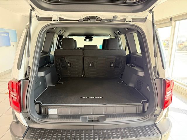 Used 2024 Toyota Land Cruiser image 8