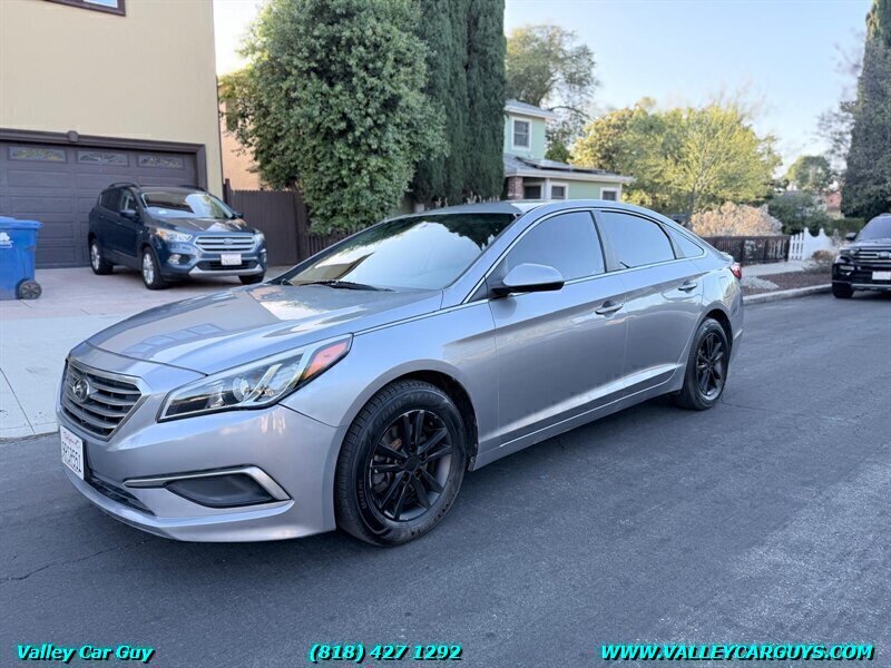 Used 2016 Hyundai Sonata SE FWD image 1
