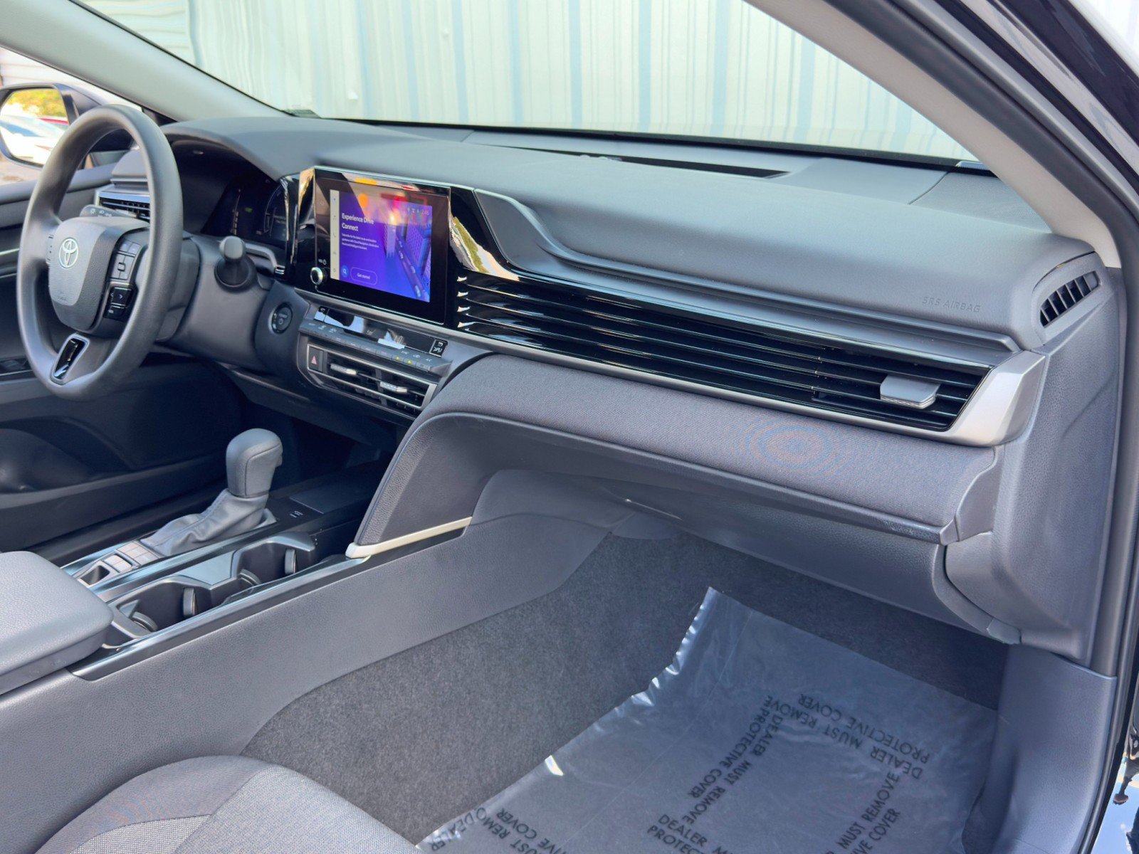 Used 2025 Toyota Camry LE w/ Convenience Package image 12