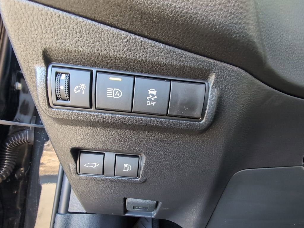 Used 2026 Toyota Corolla Cross XSE w/ Convenience Package image 15