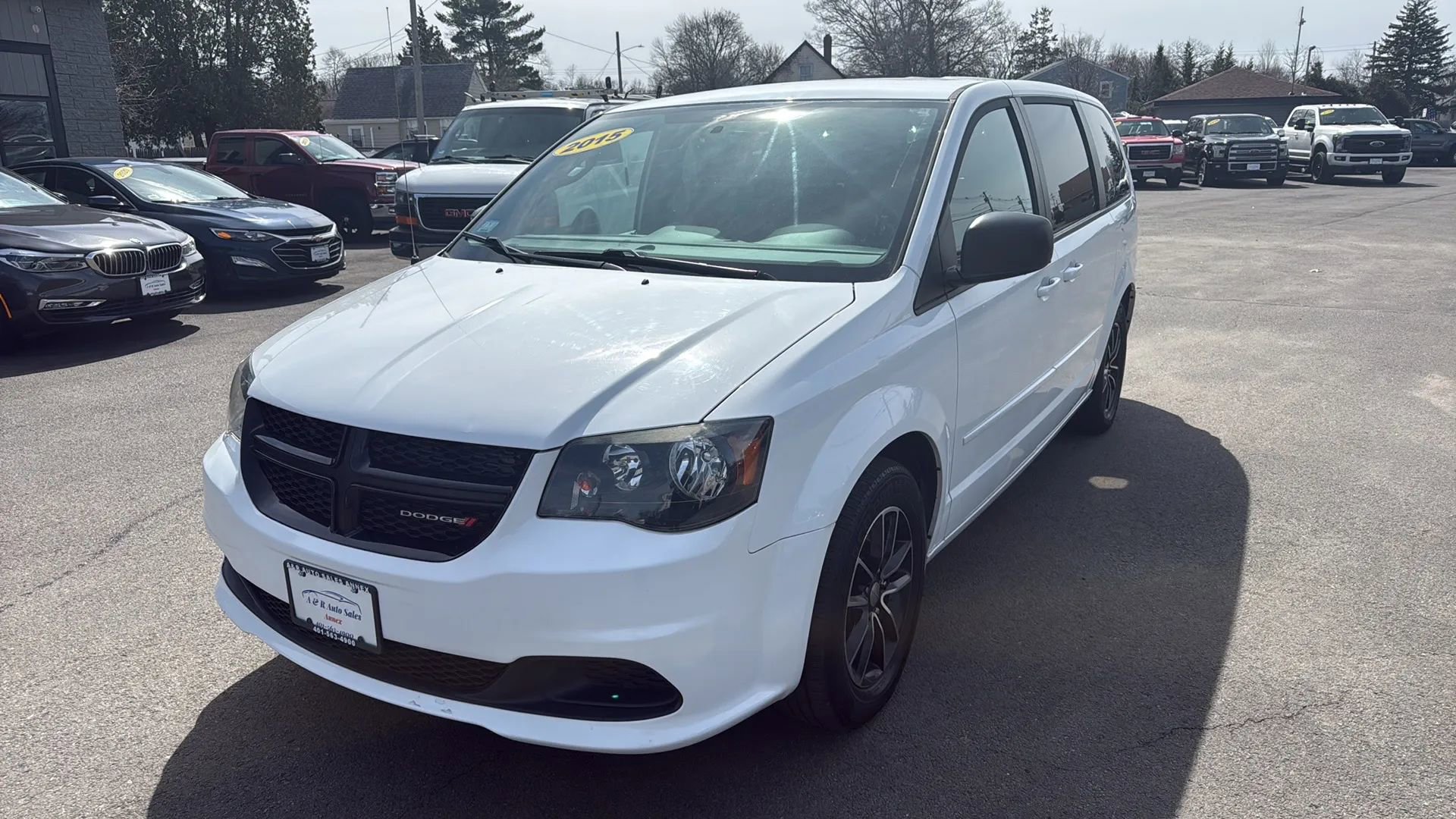 Used 2015 Dodge Grand Caravan SE w/ Quick Order Package 29E SE image 3