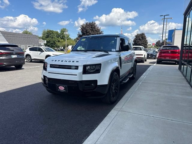 Used 2022 Land Rover Defender 110 X-Dynamic SE AWD/4WD image 7