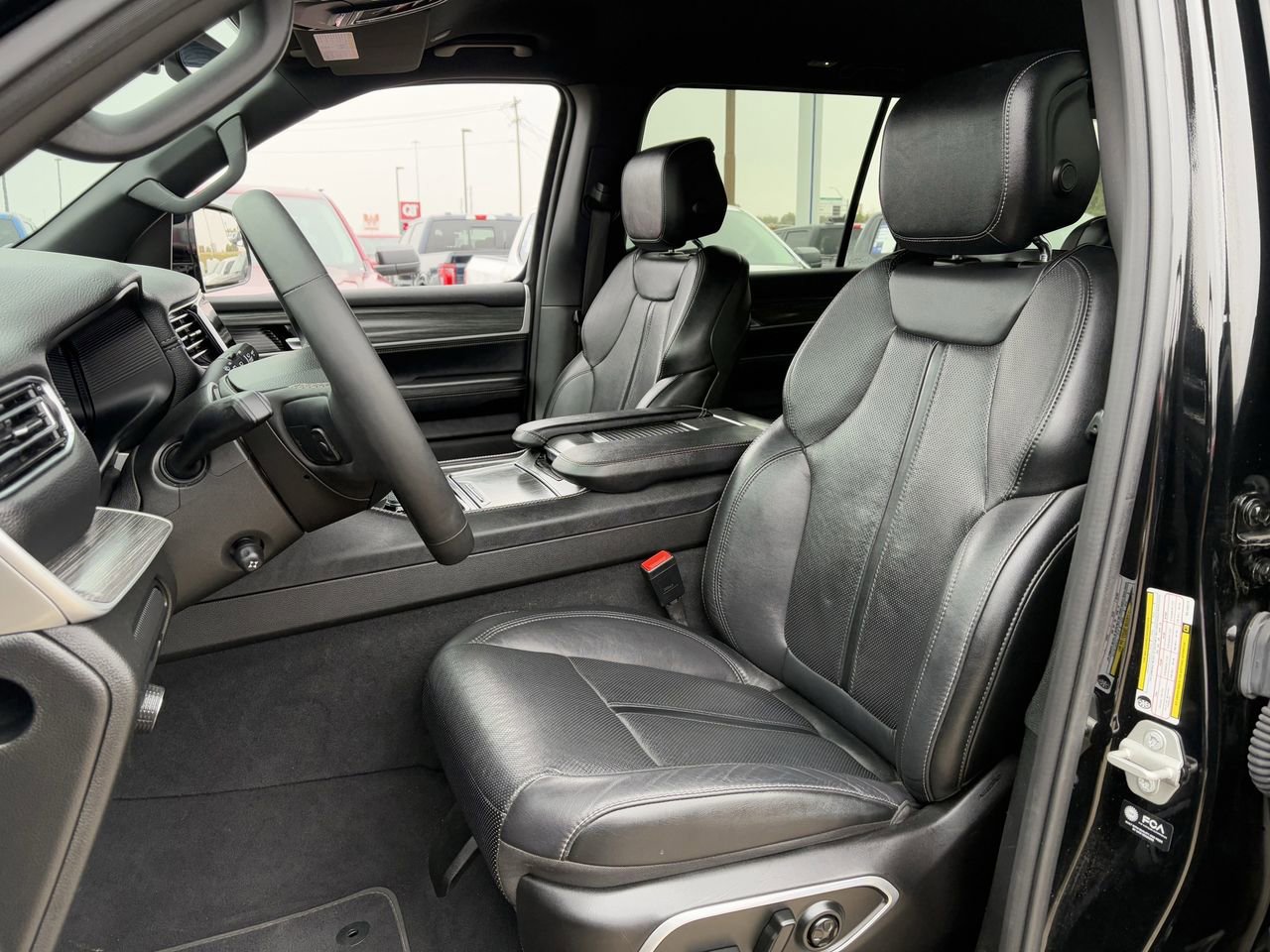 Used 2024 Jeep Wagoneer L Series II image 26