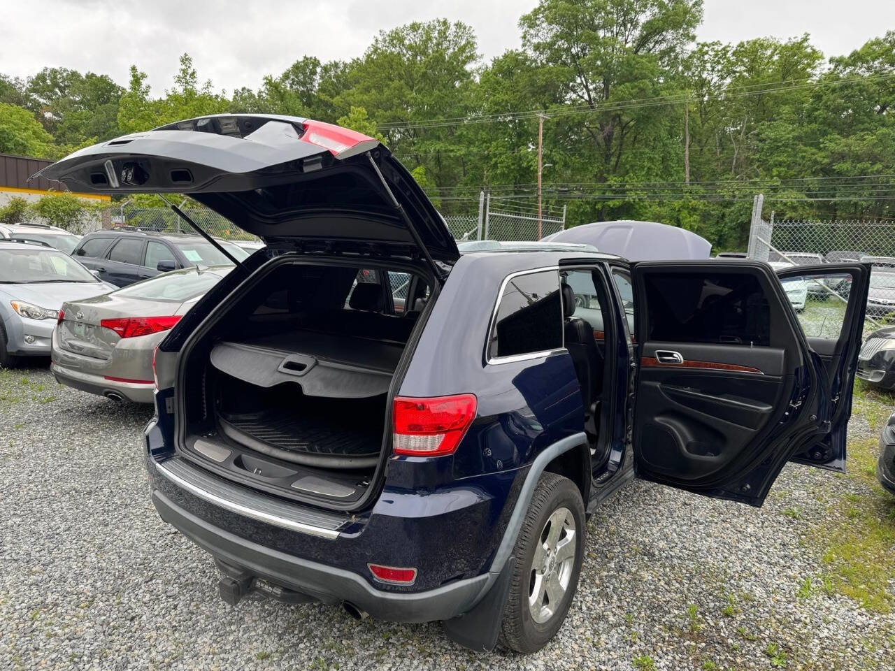 Used 2012 Jeep Grand Cherokee Limited image 8