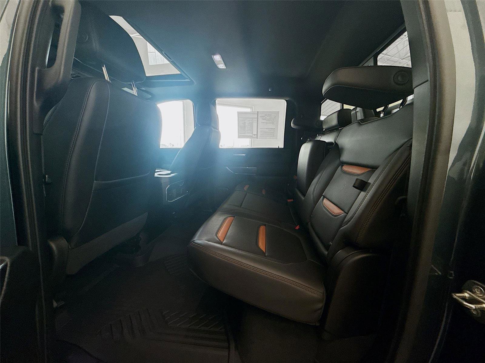 Used 2020 GMC Sierra 2500 AT4 w/ AT4 Premium Package image 16