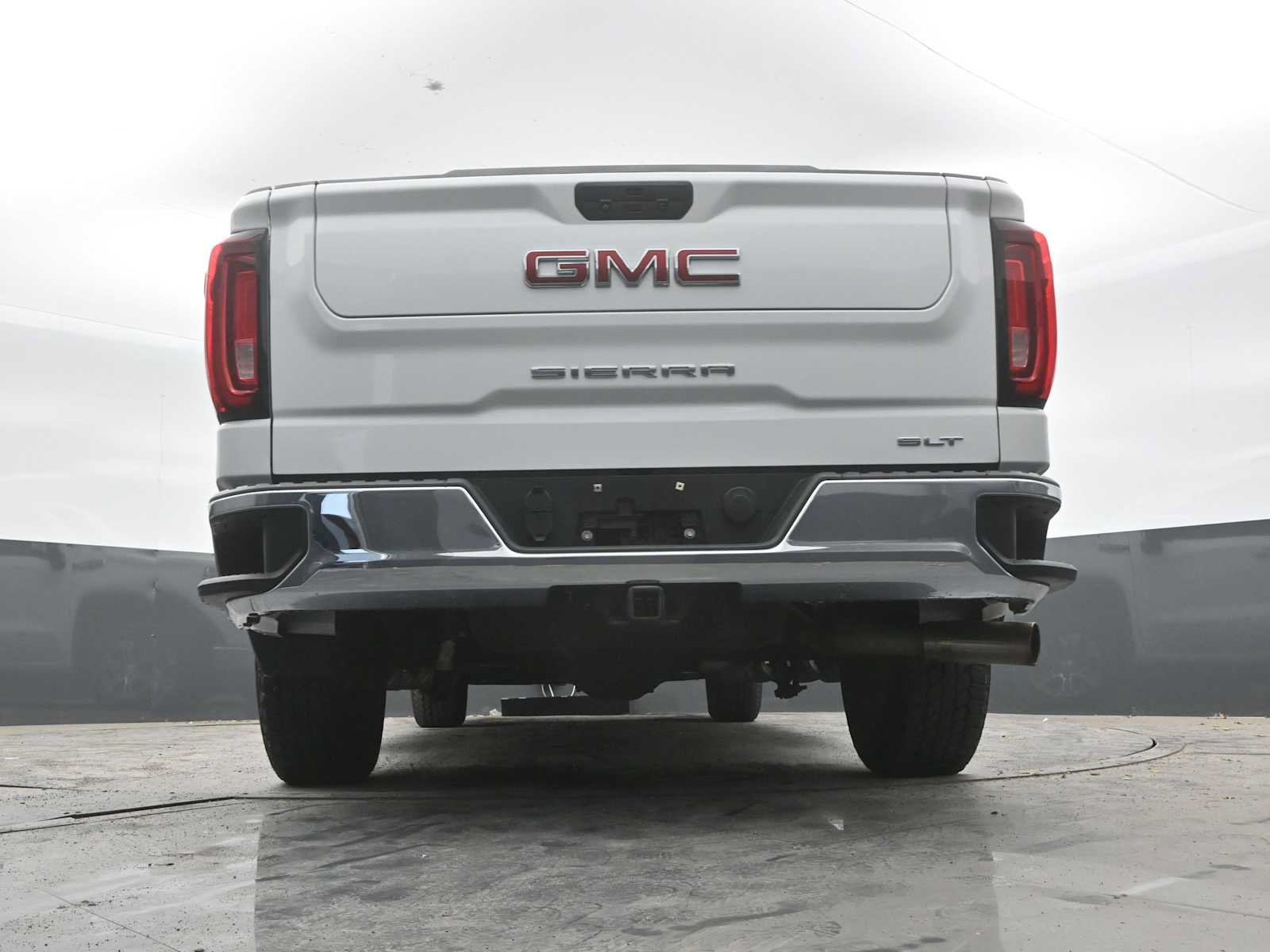 Used 2019 GMC Sierra 1500 SLT w/ SLT Convenience Package AWD/4WD image 32