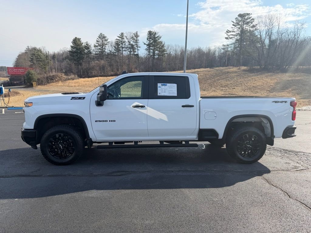 Used 2025 Chevrolet Silverado 2500 Custom w/ Custom Value Package image 19