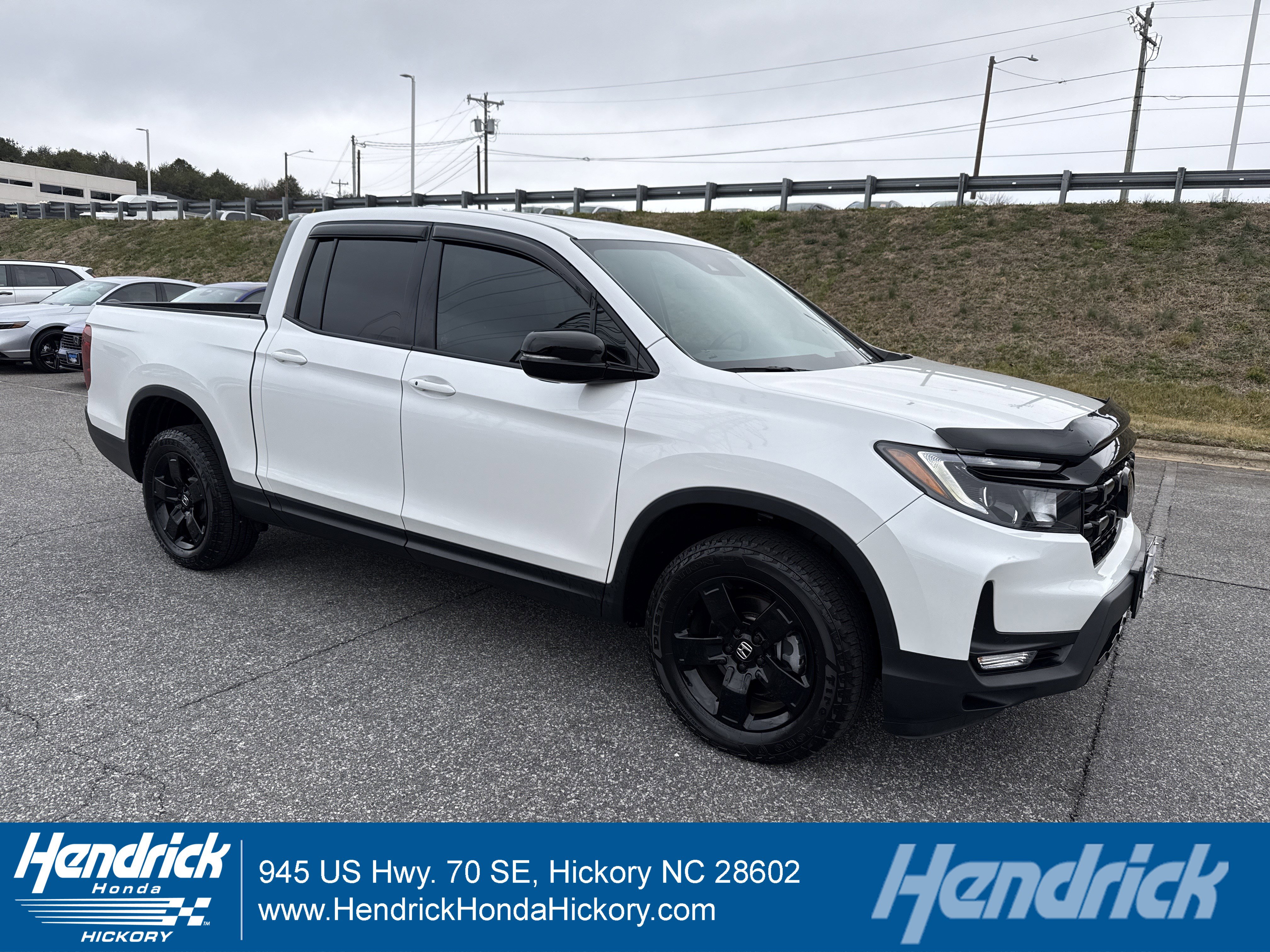Used 2025 Honda Ridgeline Black Edition image 1