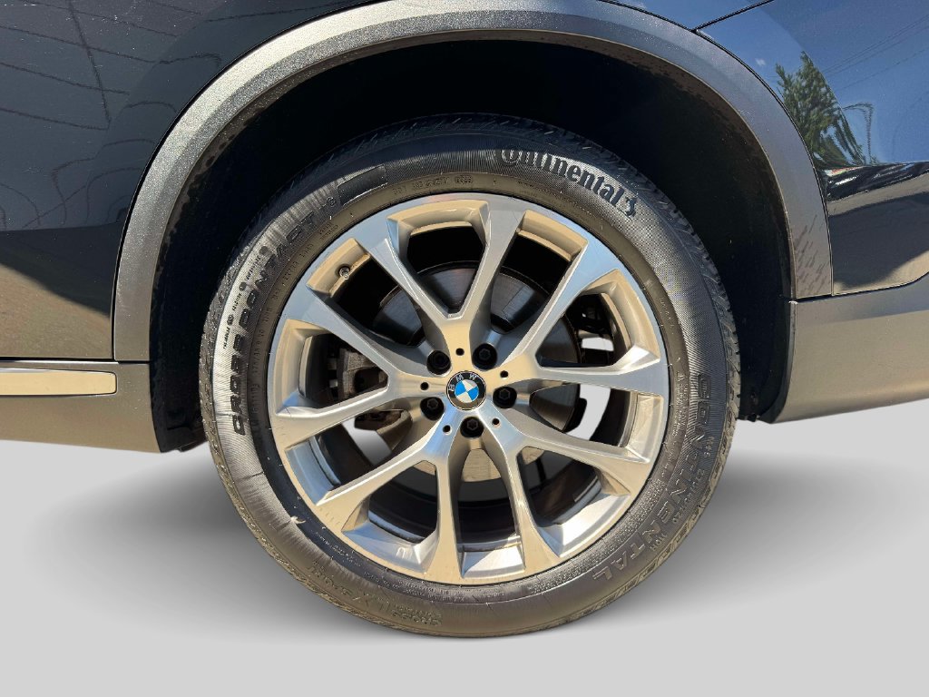 Certified 2024 BMW X5 xDrive40i w/ Premium Package AWD/4WD image 8