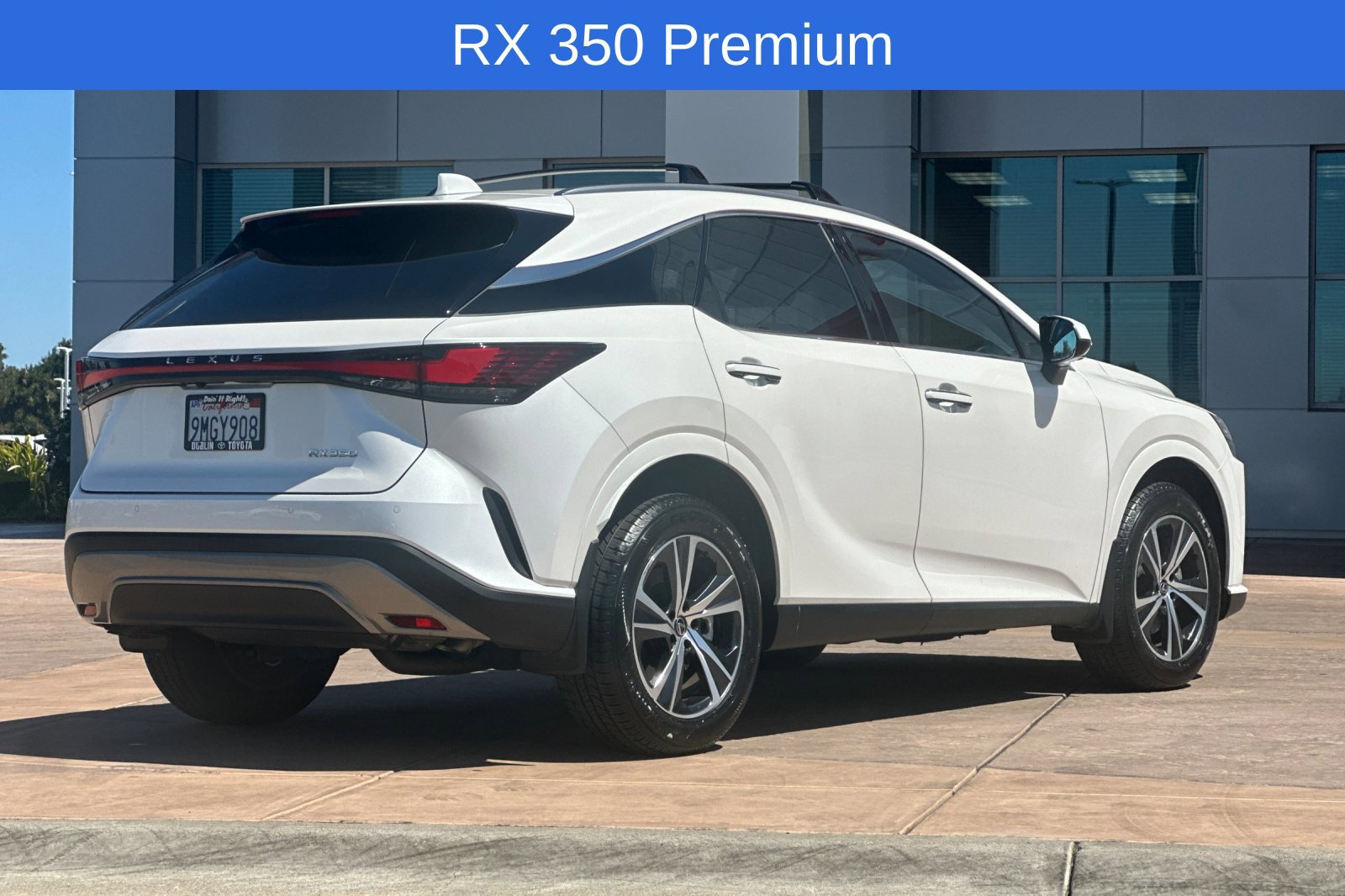 Used 2024 Lexus RX 350 Premium w/ Cold Area Package FWD image 4