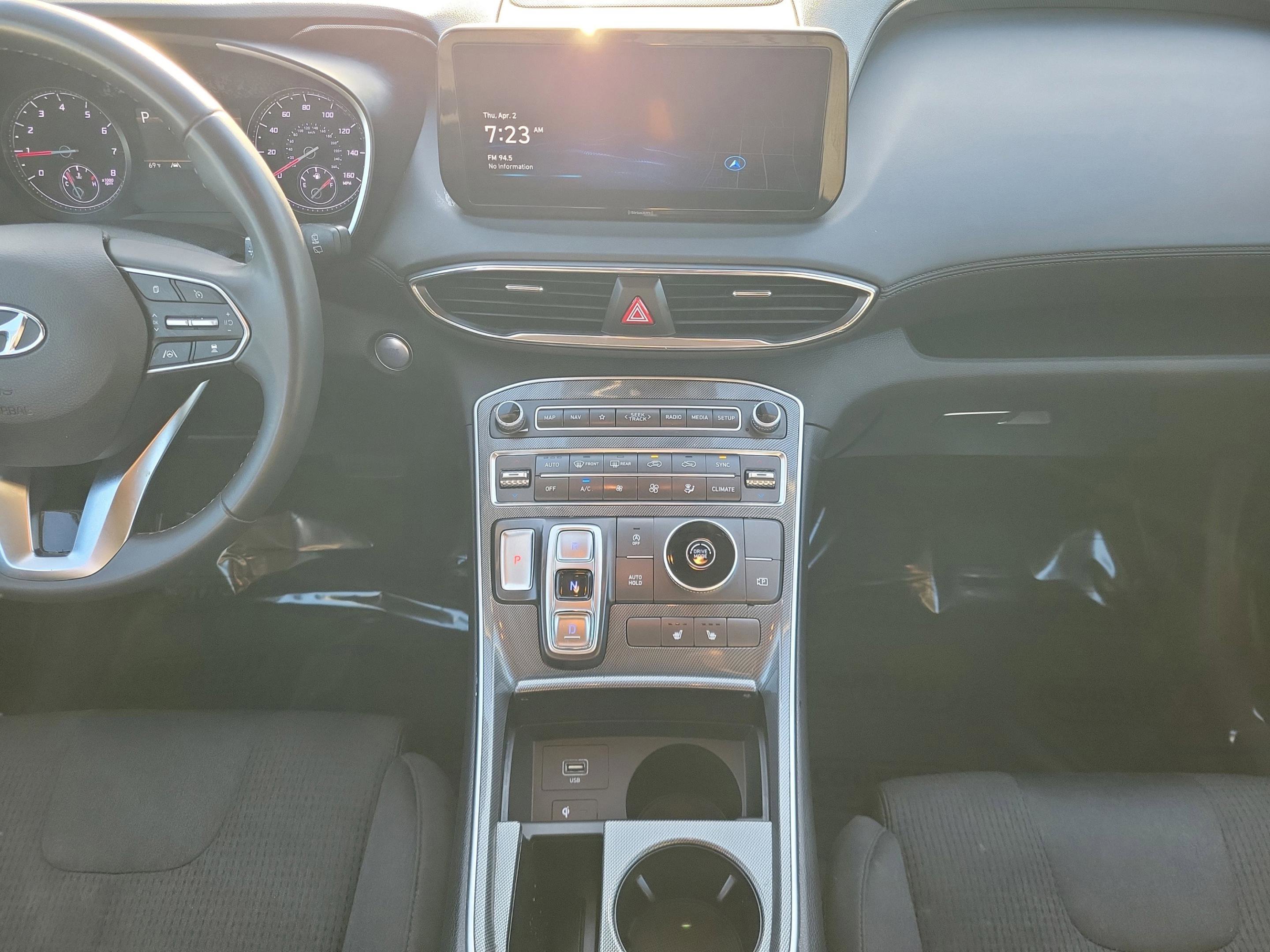 Certified 2023 Hyundai Santa Fe SEL image 17