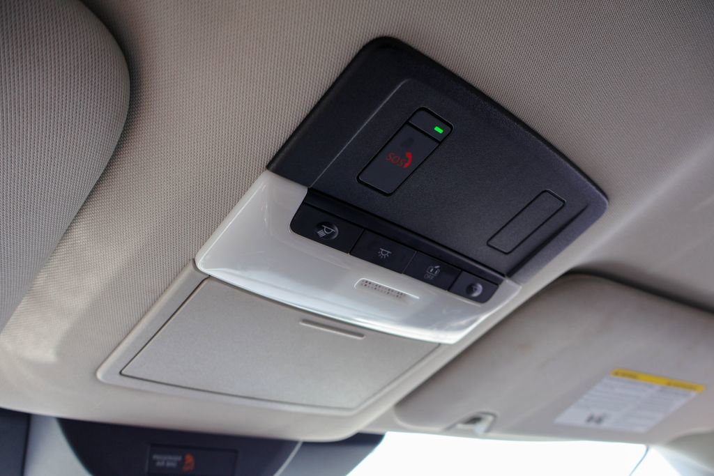 Used 2025 Nissan Pathfinder SV FWD image 17
