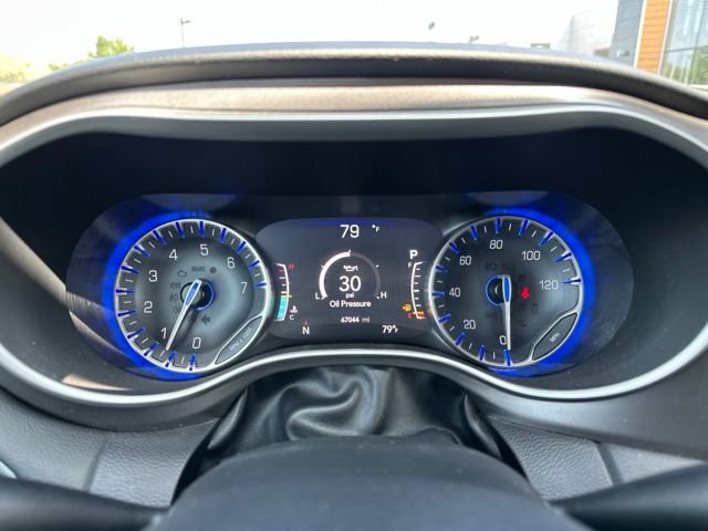 Used 2020 Chrysler Pacifica Touring-L Plus FWD image 30