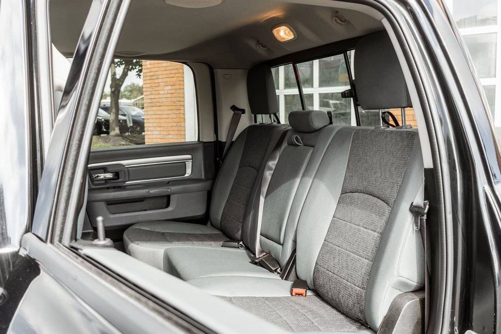 Used 2019 RAM 1500 Classic SLT w/ Black Appearance Group image 27