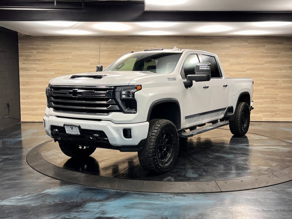 Used 2024 Chevrolet Silverado 2500 High Country w/ Technology Package image 5