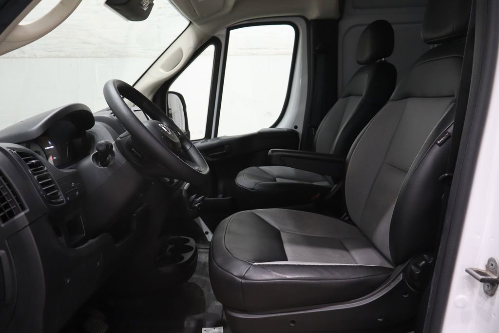Used 2025 RAM ProMaster 2500 w/ Convenience Group FWD image 7