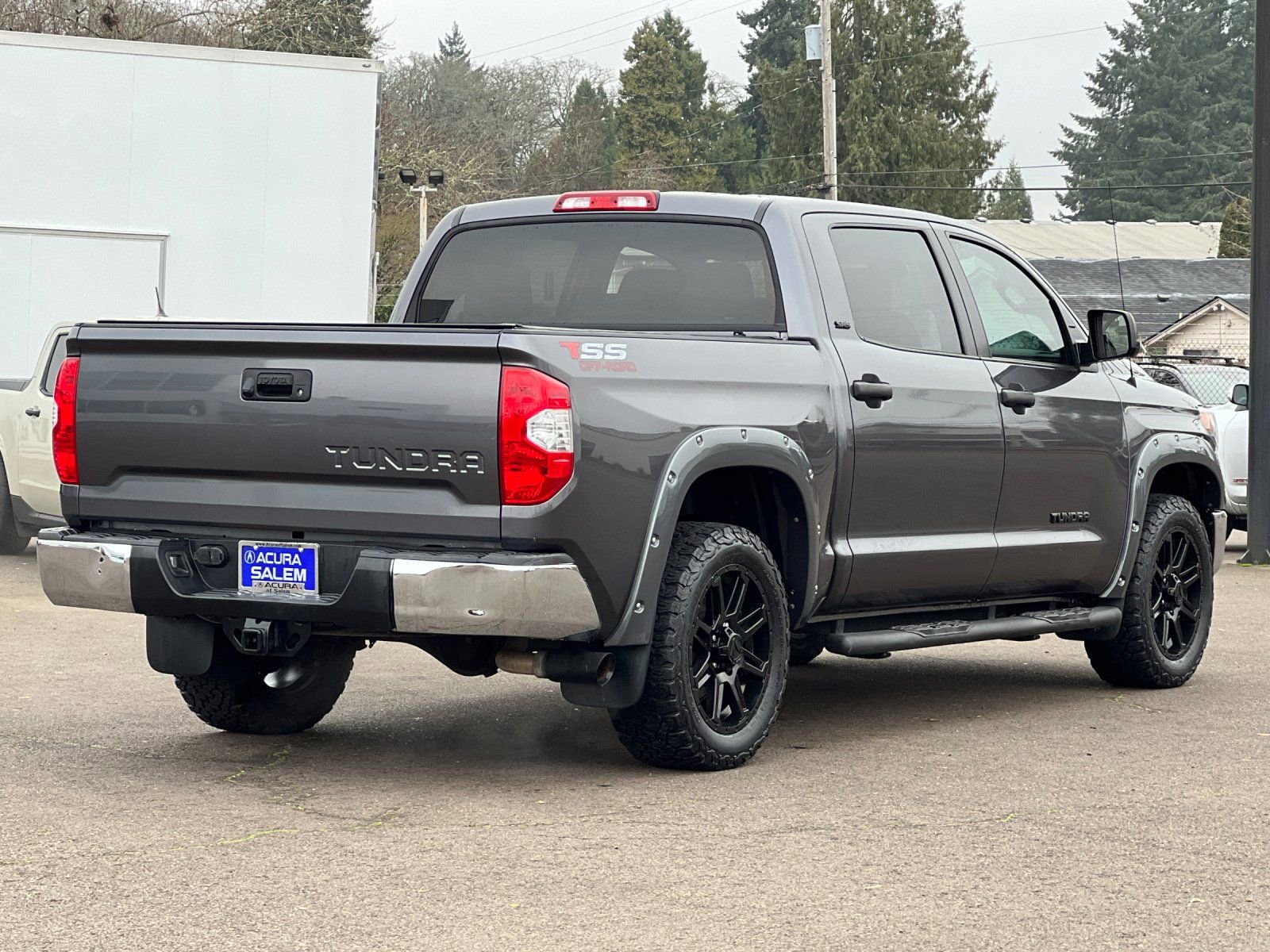 Used 2018 Toyota Tundra SR5 image 4