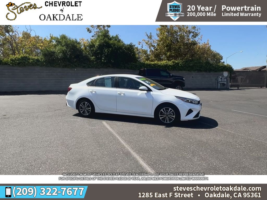 Used 2024 Kia Forte LXS FWD image 2