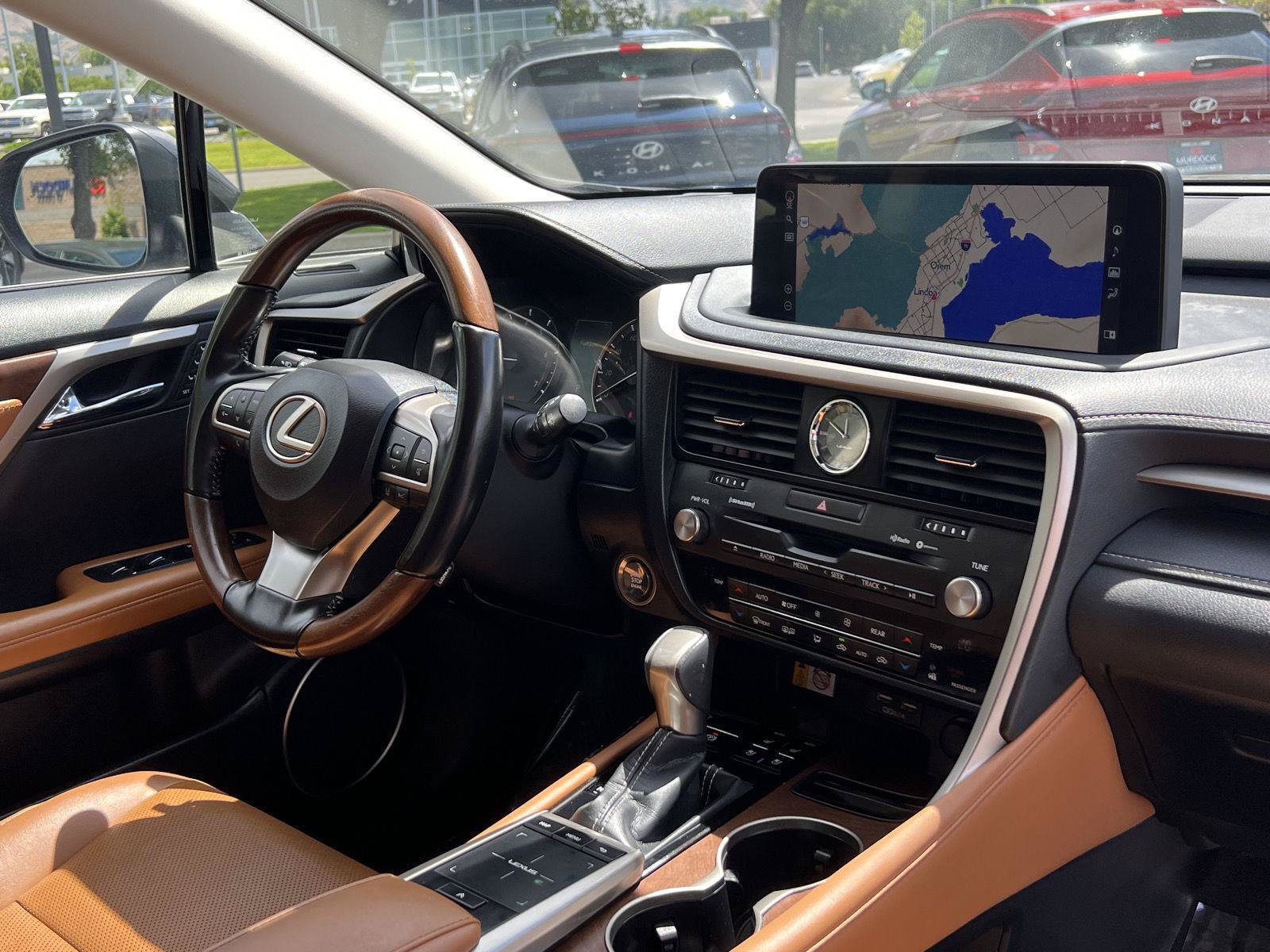 Used 2022 Lexus RX 350L Premium w/ Premium Package AWD/4WD image 20