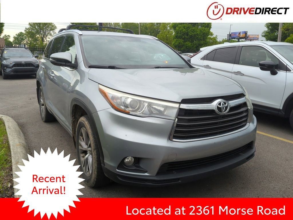 Used 2015 Toyota Highlander XLE AWD/4WD image 1
