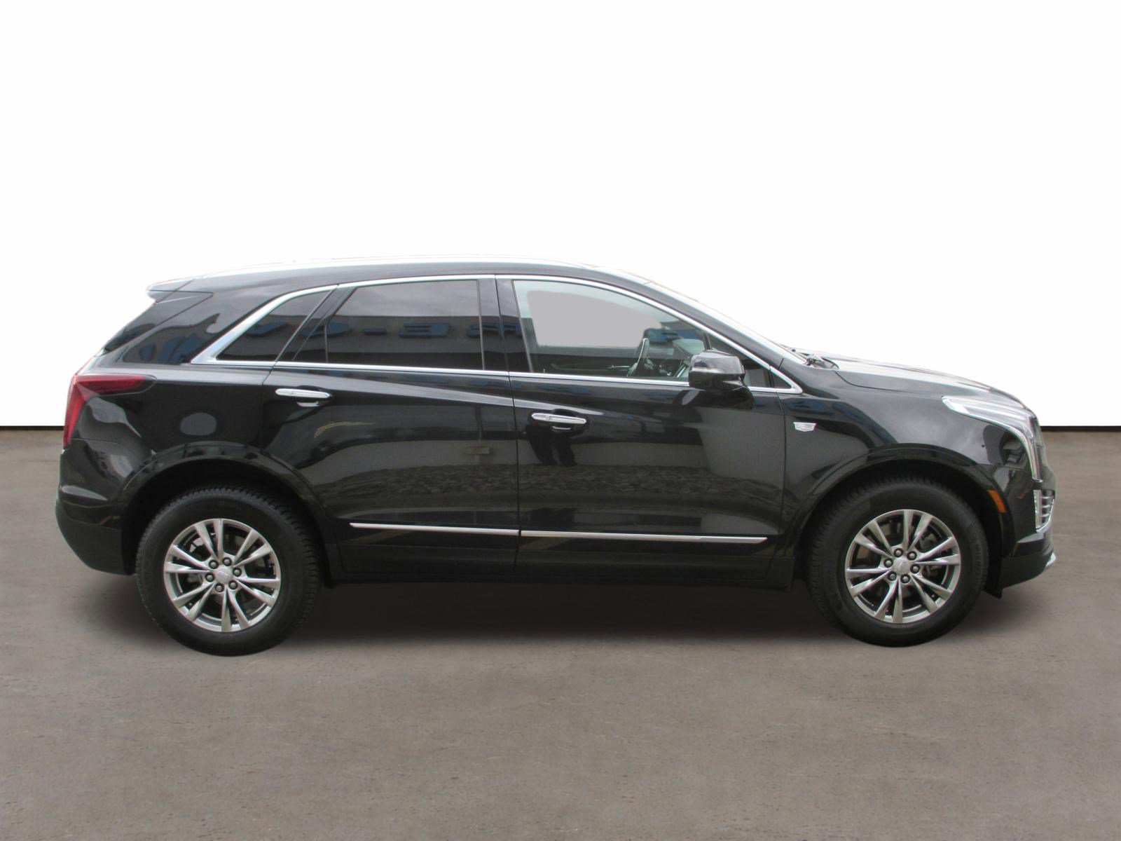 Used 2020 Cadillac XT5 Premium Luxury FWD image 4