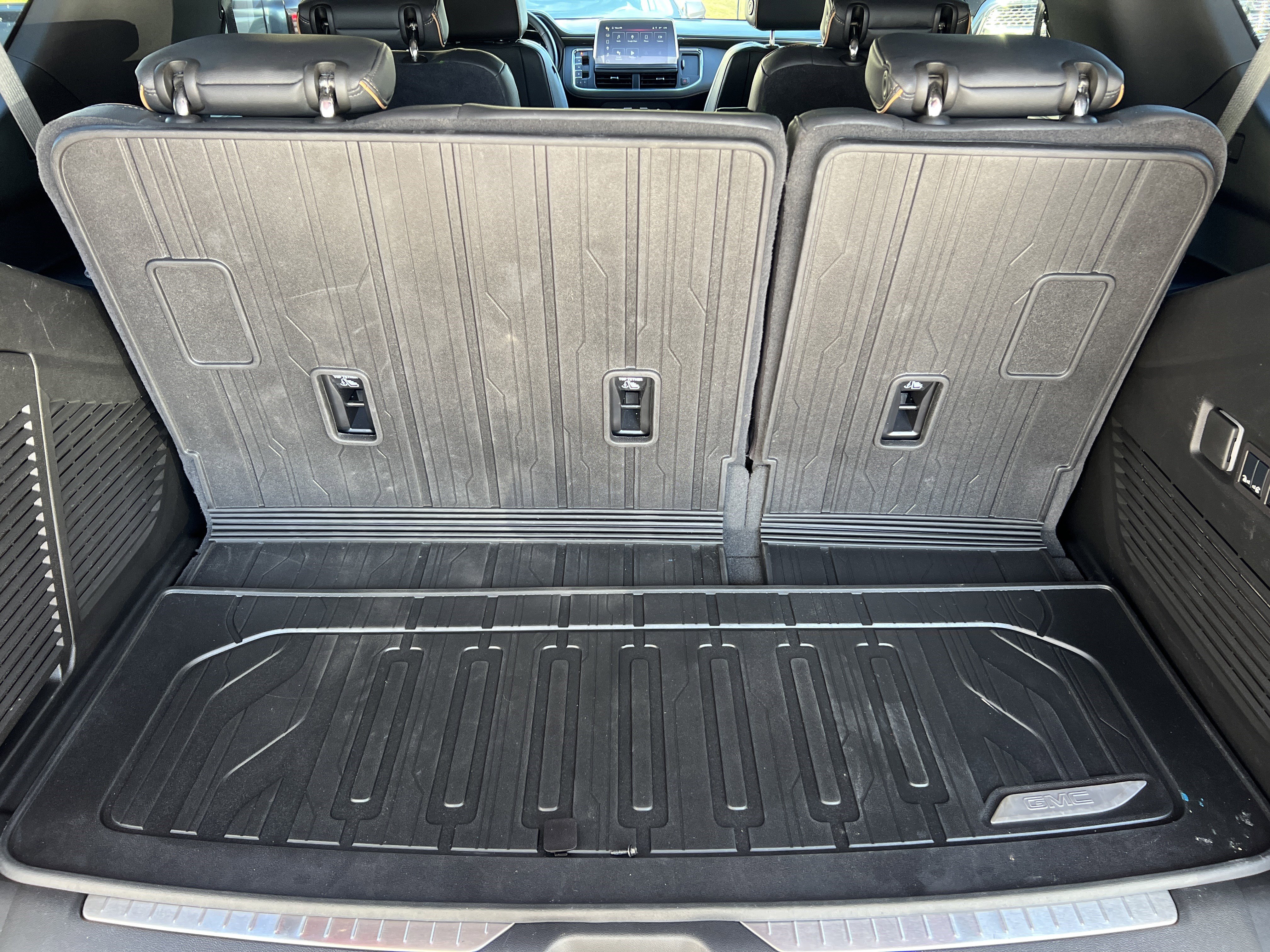 Used 2024 GMC Yukon AT4 image 20