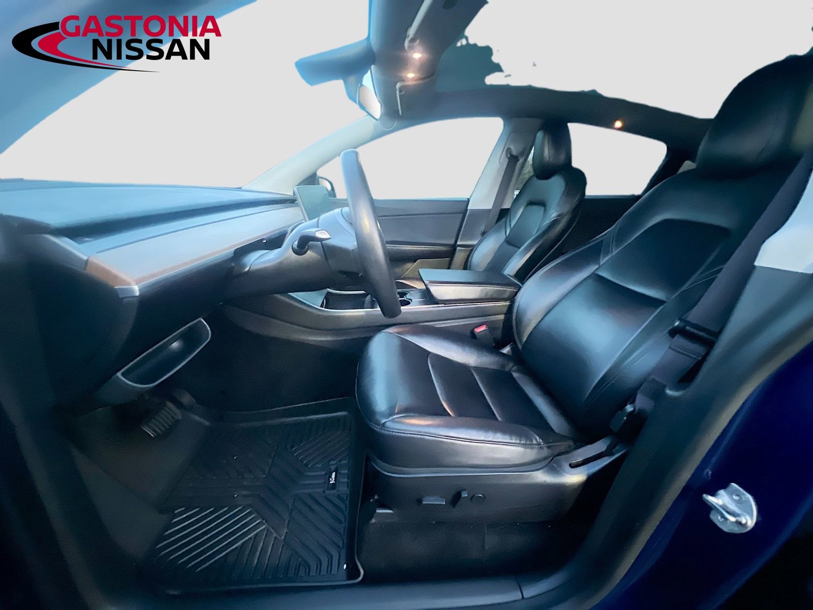 Used 2020 Tesla Model Y Long Range image 29