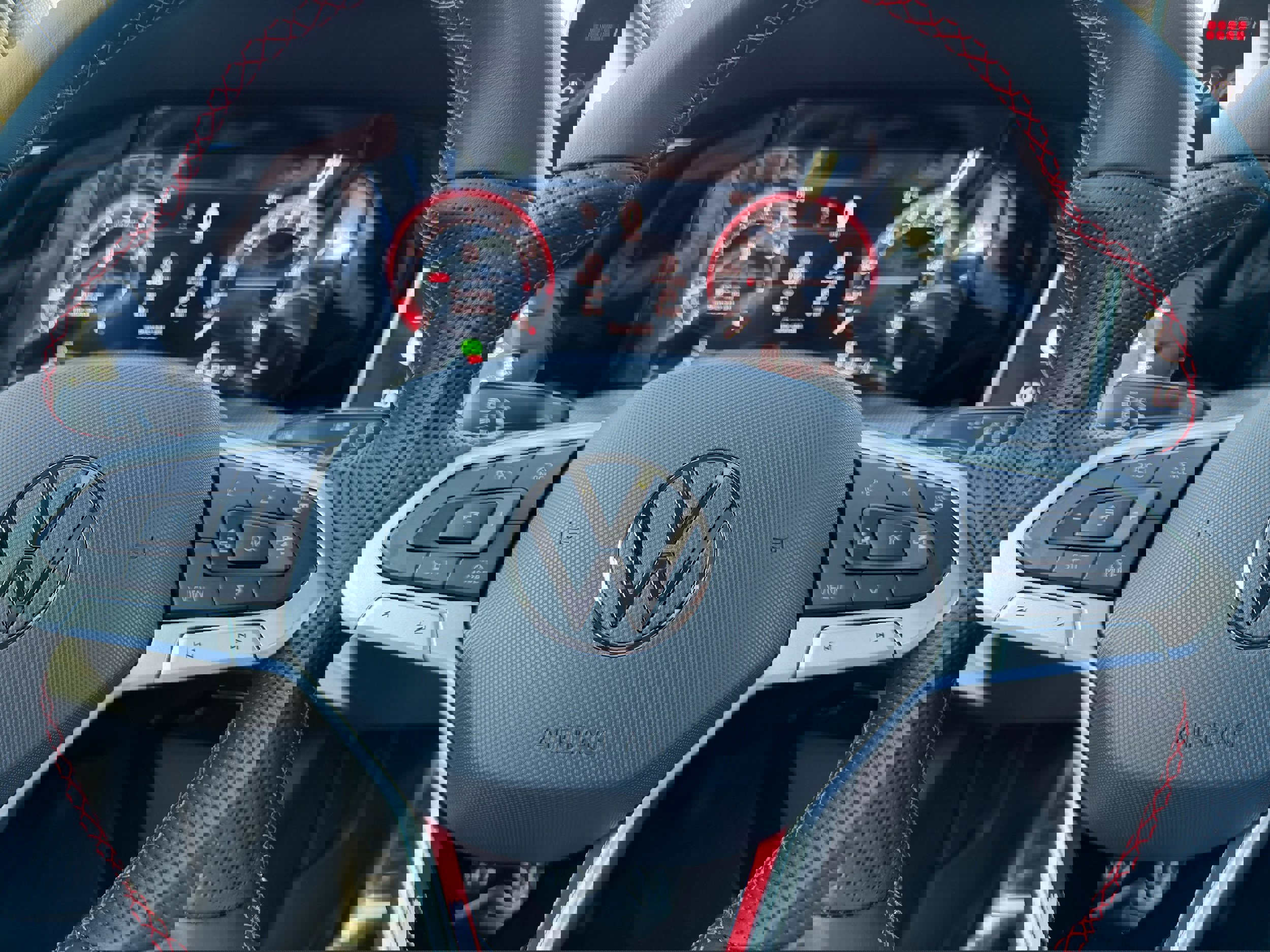 New 2026 Volkswagen GTI SE image 30