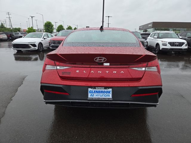 New 2025 Hyundai Elantra SEL image 7