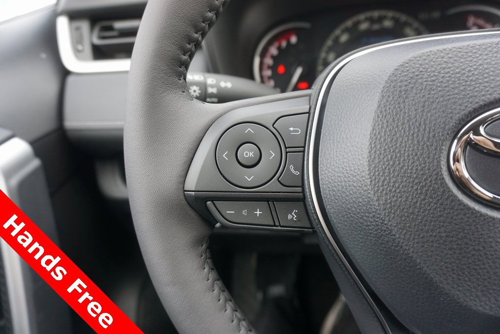 New 2025 Toyota RAV4 XLE image 4
