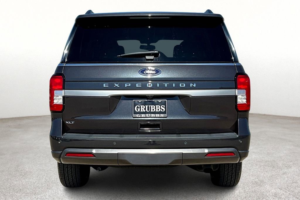 Used 2024 Ford Expedition XLT image 6