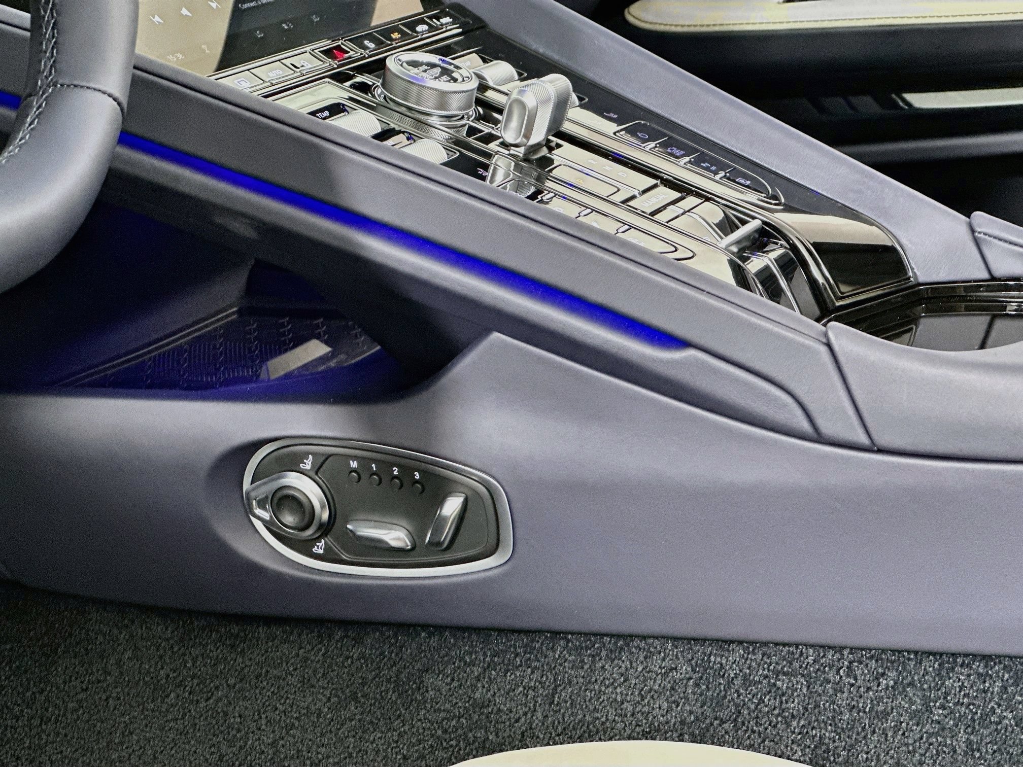 New 2026 Aston Martin DB12 Convertible RWD image 18