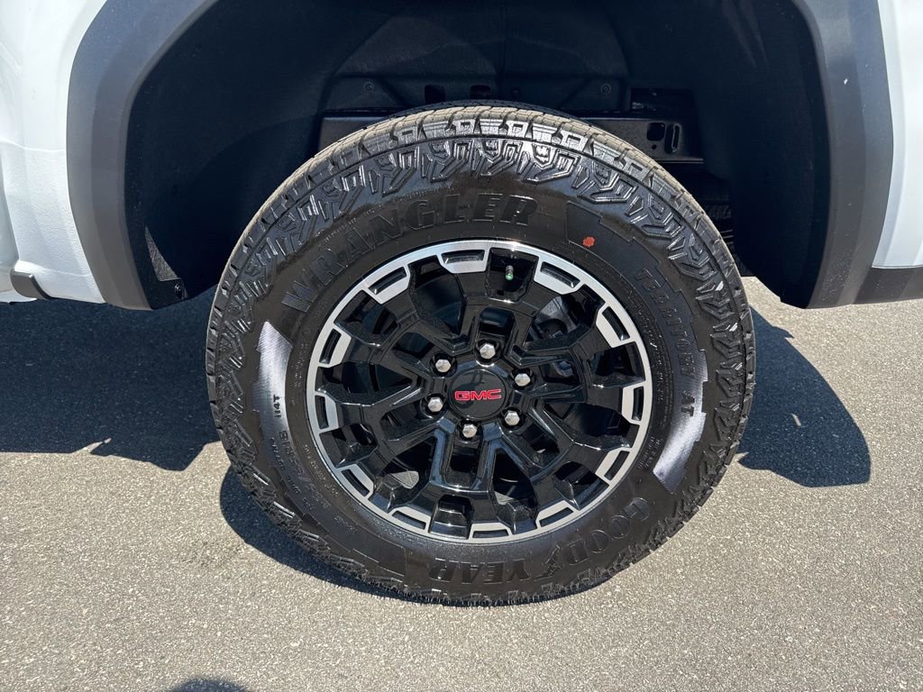 New 2026 GMC Canyon AT4 w/ Technology Plus Package AWD/4WD image 34