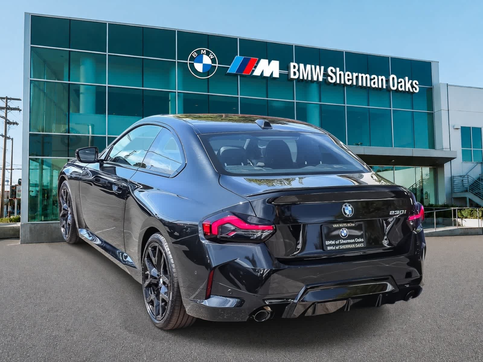 New 2026 BMW 230i Coupe w/ Premium Package RWD image 6