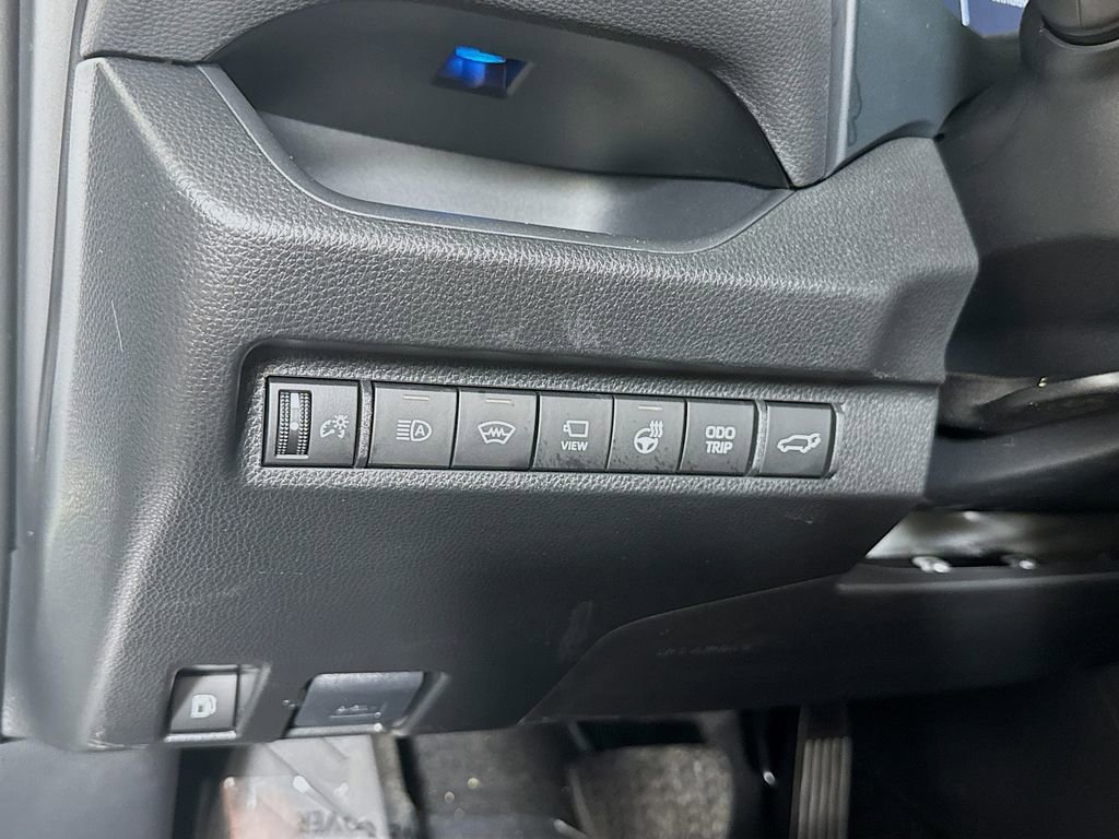 Certified 2025 Toyota RAV4 XSE w/ Premium Package image 10