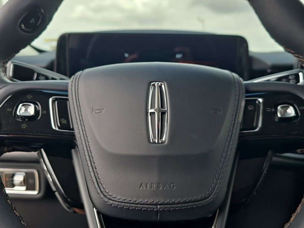 New 2025 Lincoln Aviator 2WD w/ Equipment Group 101A image 29