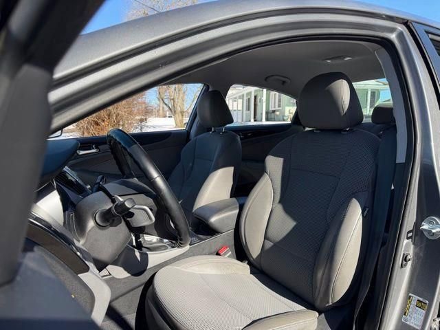 Used 2014 Hyundai Sonata SE image 19